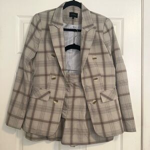 1. STATE MATCHING SUIT JACKET W/ SHORTS SET (NWT)